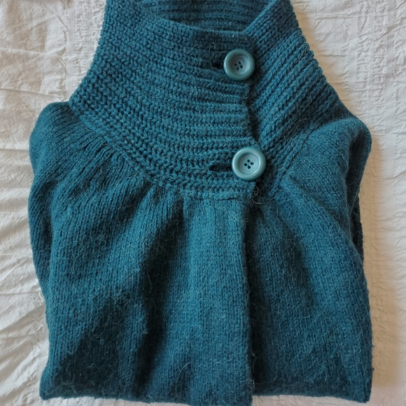 😃3 for 20😃 Calvin Klein Cardigen (sold) - Picture 3 of 7